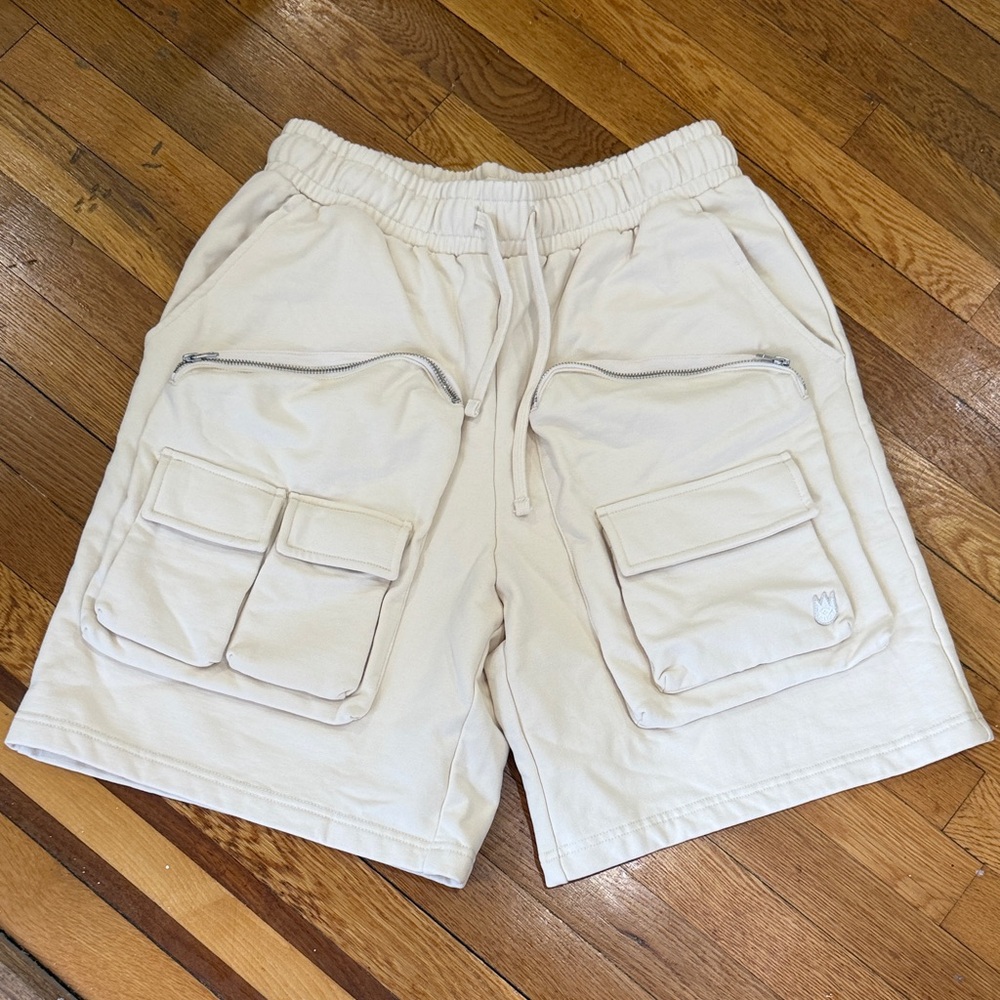 Cult individuality Men’s Cream Cargo Pocket Drawstring Shorts